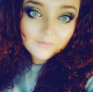 Meet your Posher, Vanessa